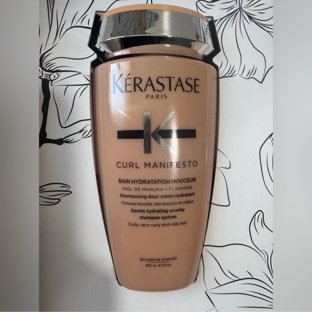 Kerastase Curl Manifesto Hydration Shampoo & Conditioner Set - Picture 4 of 16